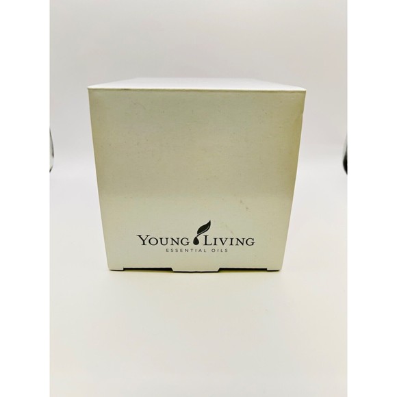 Young Living Essential Oils Christmas‎ Tree  Diffuser Ornament 2018 NEW - Picture 3 of 4